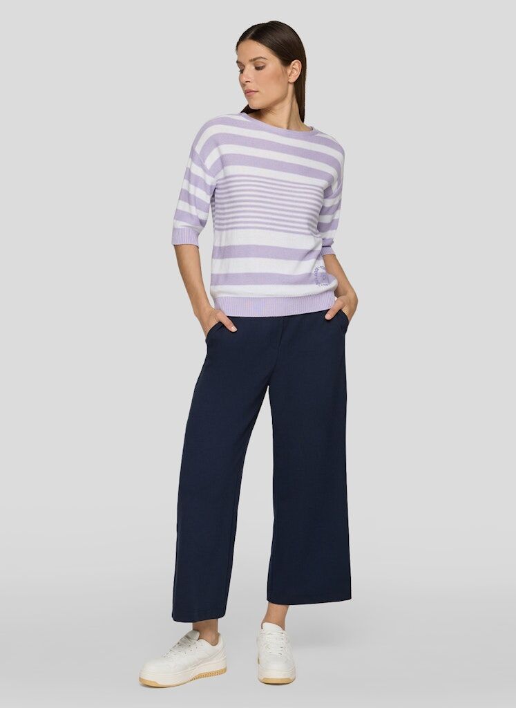 Gestreifter Pullover Gestreifter Pullover