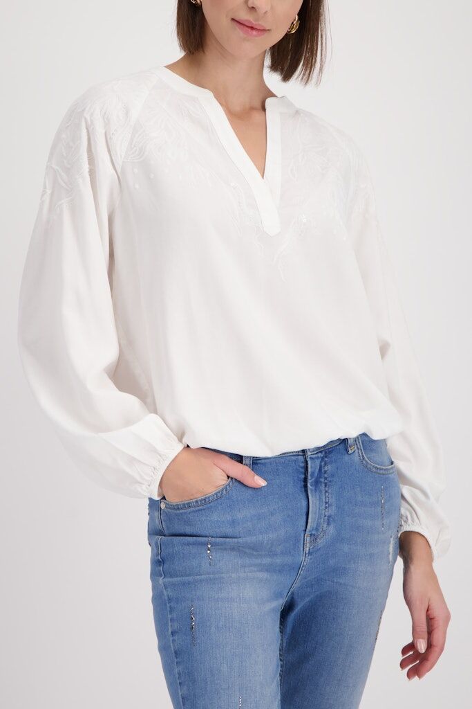 Bluse mit Stickerei Bluse mit Stickerei