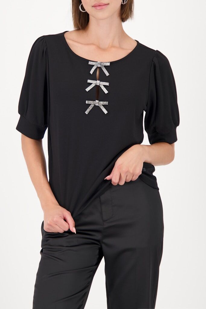 Shirt mit Schleifen Shirt mit Schleifen