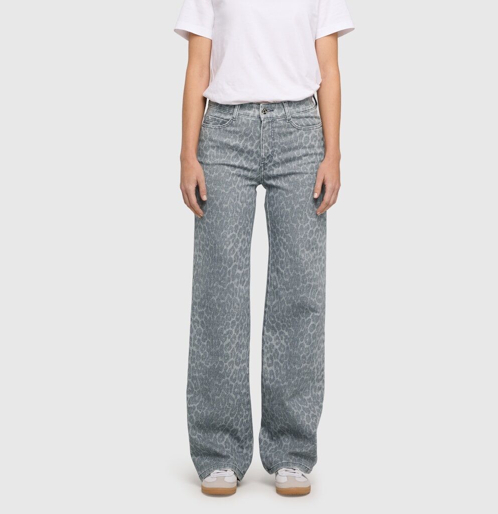 Jeans mit Leo-Muster "Wide" Jeans mit Leo-Muster "Wide"