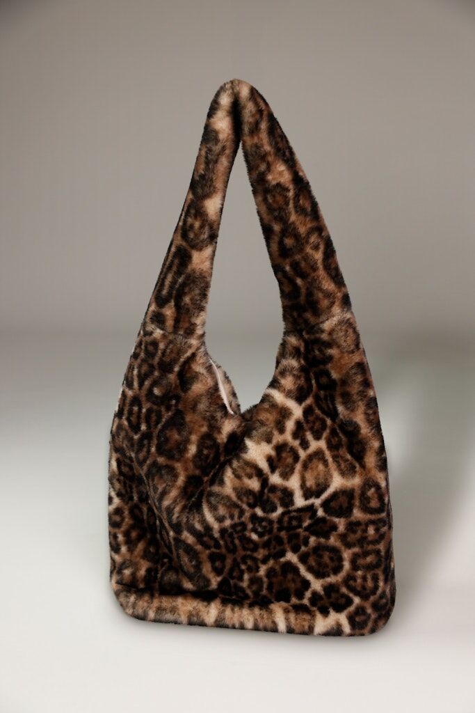 Tasche aus Kunstfell