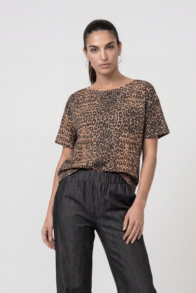 T-Shirt mit Leo-Print