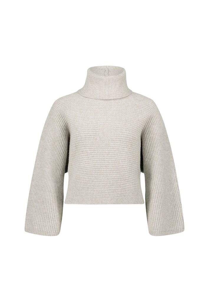 Strickpullover mit ausgestelltem Arm