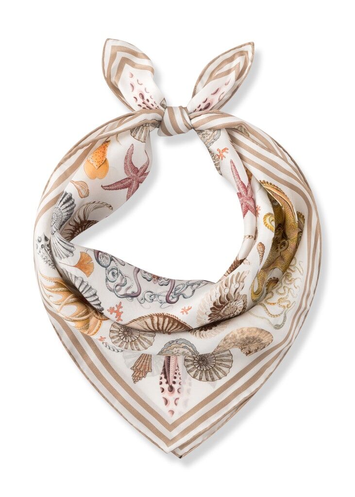 Premium Nickituch aus reiner Seide mit maritimen Motiven Premium Nickituch aus reiner Seide mit maritimen Motiven