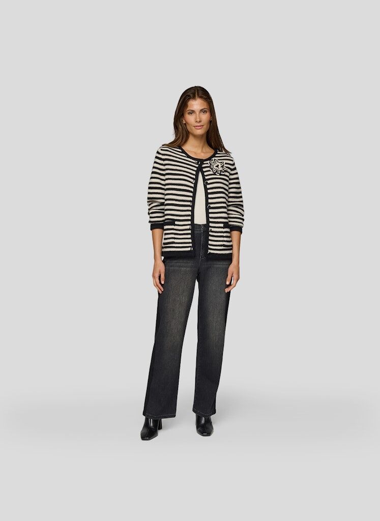 Gestreifte Strickjacke Gestreifte Strickjacke