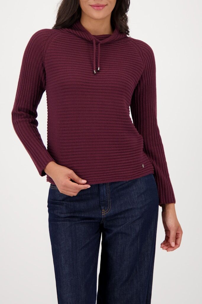 Pullover in Rippenstruktur